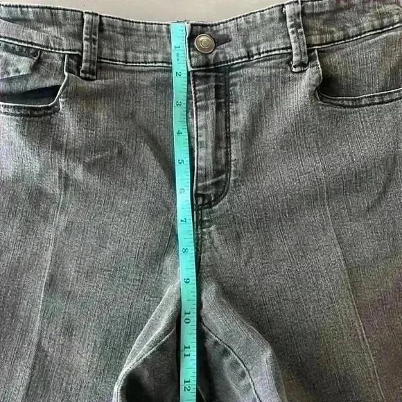 Chicos Platinum Women's Gray Wash High Rise Button Pockets Denim Jeans Size 8 - Picture 8 of 10